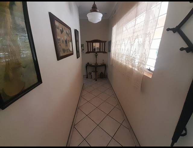 4 BEDROOM HOUSE FOR SALE IN RUSTENBURG CENTRAL